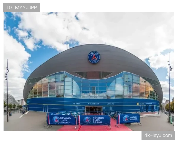 王子公园球场举办世界自闭症关爱日活动，俱乐部参与社会公益